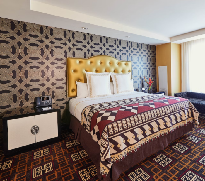 Presidential Suite East Bed